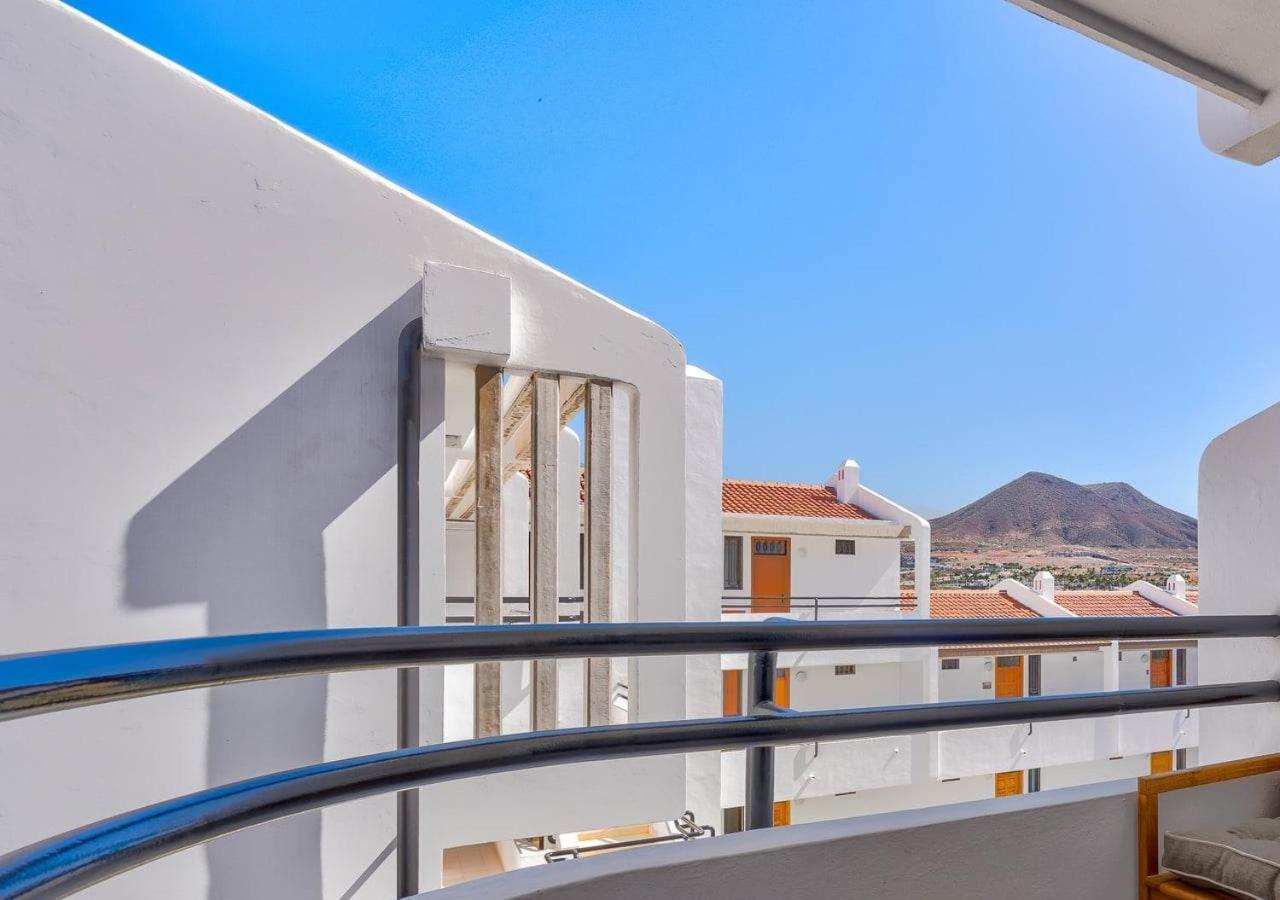 Stylish Flat And Pool With 3 Rooms, Sleeps 6, Los Cristianos Los Cristianos  Exteriér fotografie