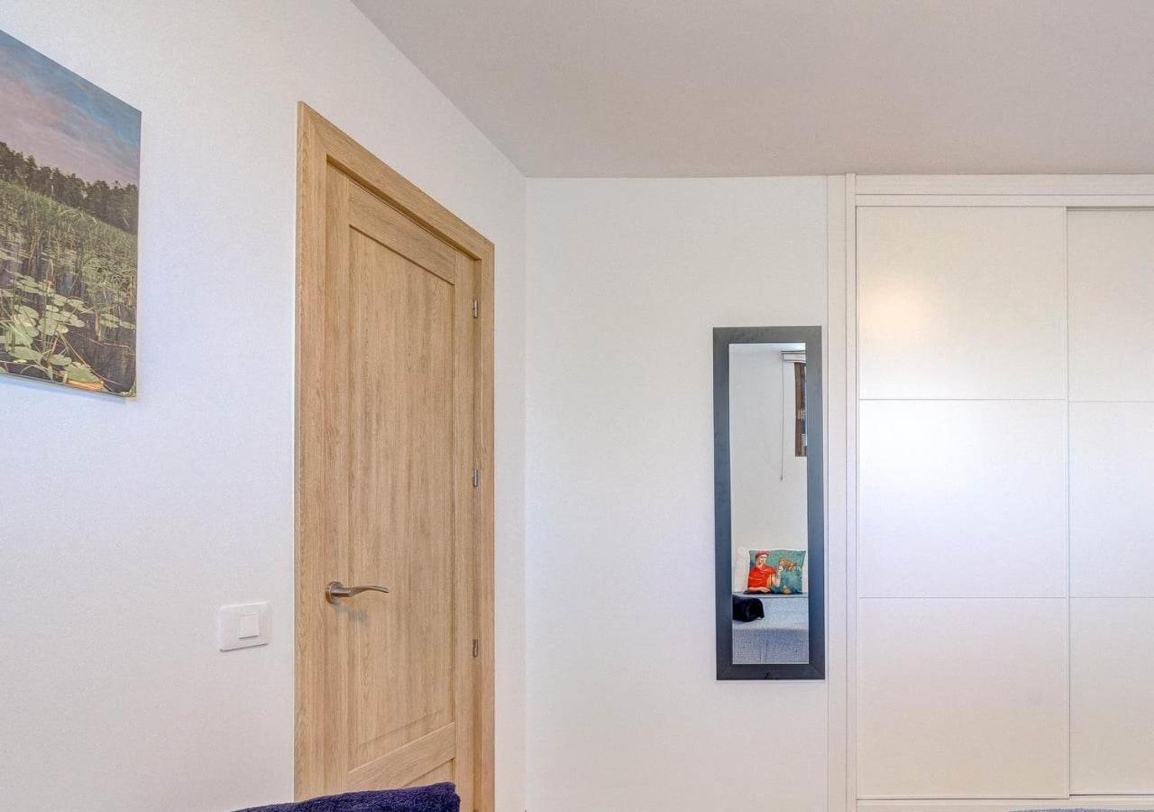 Stylish Flat And Pool With 3 Rooms, Sleeps 6, Los Cristianos Los Cristianos  Exteriér fotografie